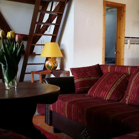 Del Arte Apartment *